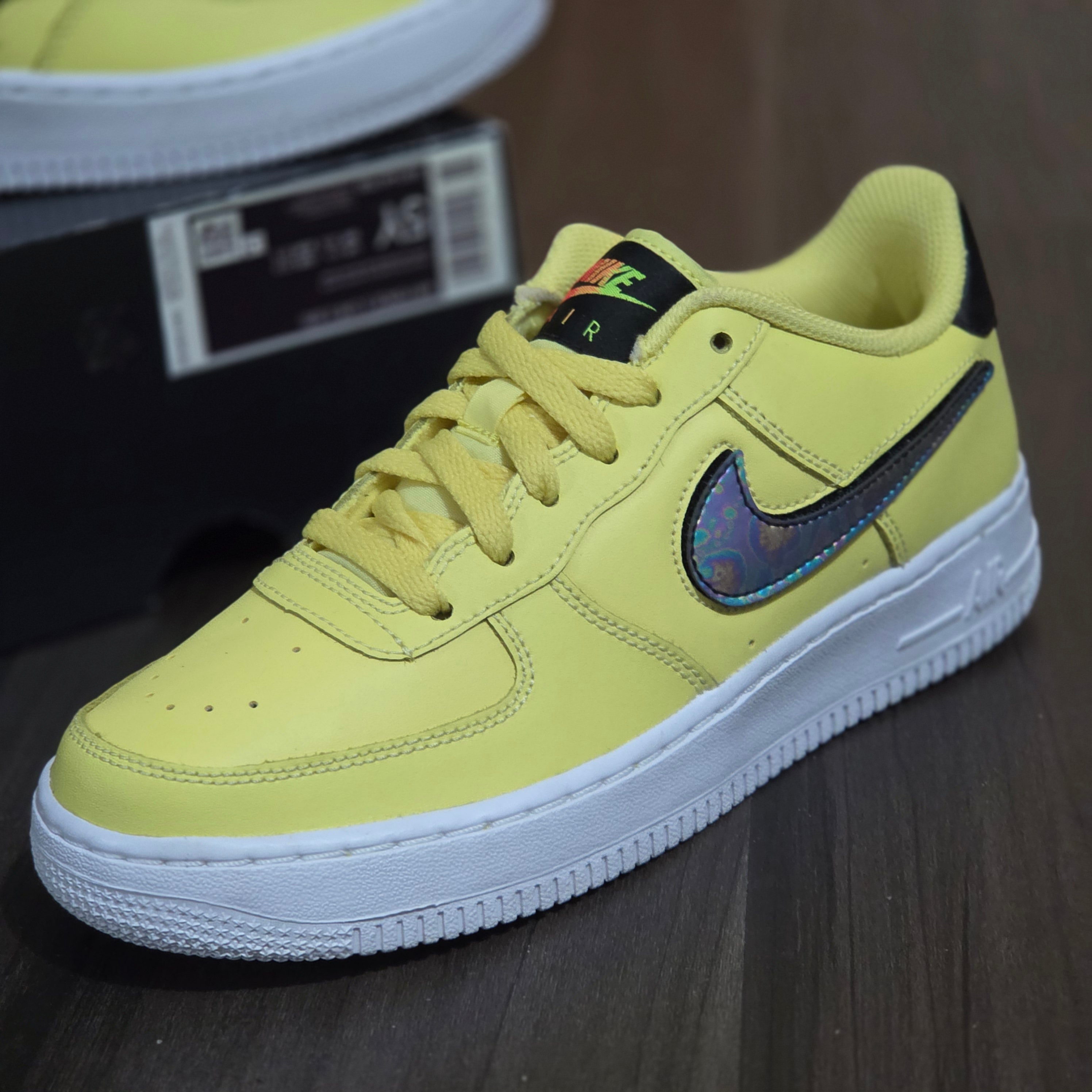 Nike Air Force 1 (GS)LV8 3 Low Yellow Pulse-Size 5 Y