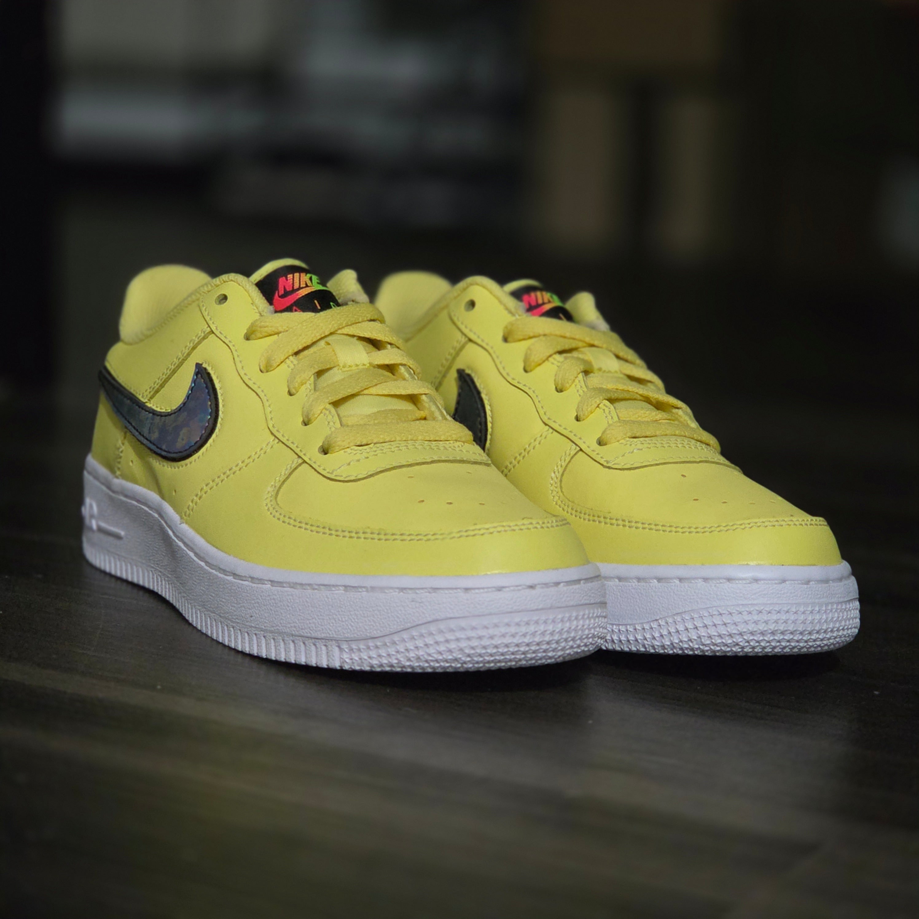 Nike Air Force 1 (GS)LV8 3 Low Yellow Pulse-Size 5 Y